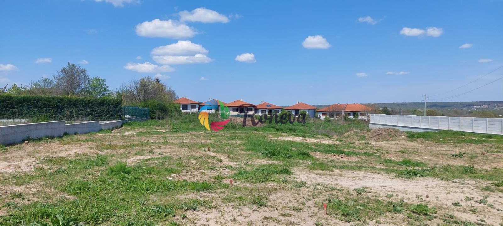 Отличен равен парцел с. Приселци